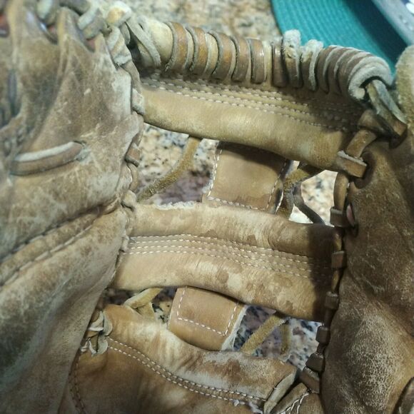 RARE OLD PINE A400 FIRST BASE PROFESSIONAL MODEL BASEBALL GLOVE Left Hand Throw - Picture 10 of 12